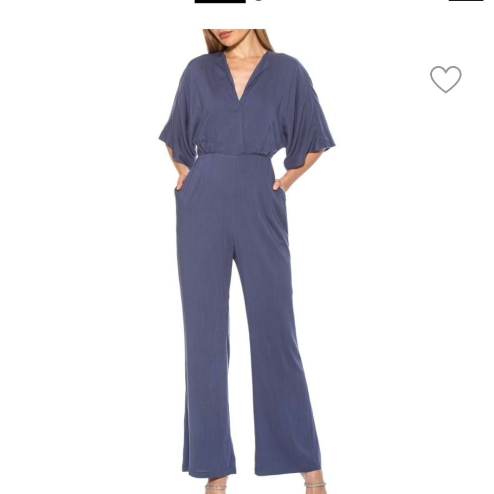 Alexia Admor NWT Chic Blue Jumpsuit Size 8